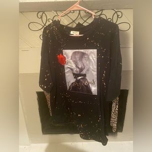 Vintage inspired womens oversize T-shirt, long sleeve size: Medium